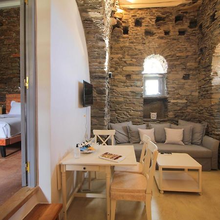Tinos Pigeon House By Tinoshost Aparthotel Tzados Bilik gambar